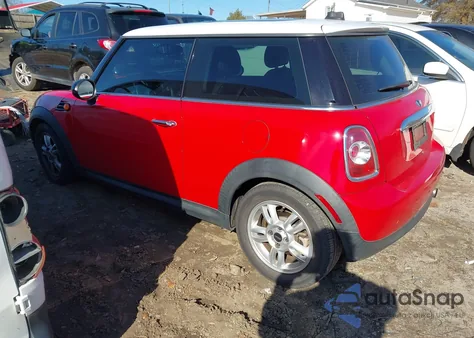 2013 Mini Hardtop Cooper из США, поврежденный, VIN WMWSU3C54DT545075